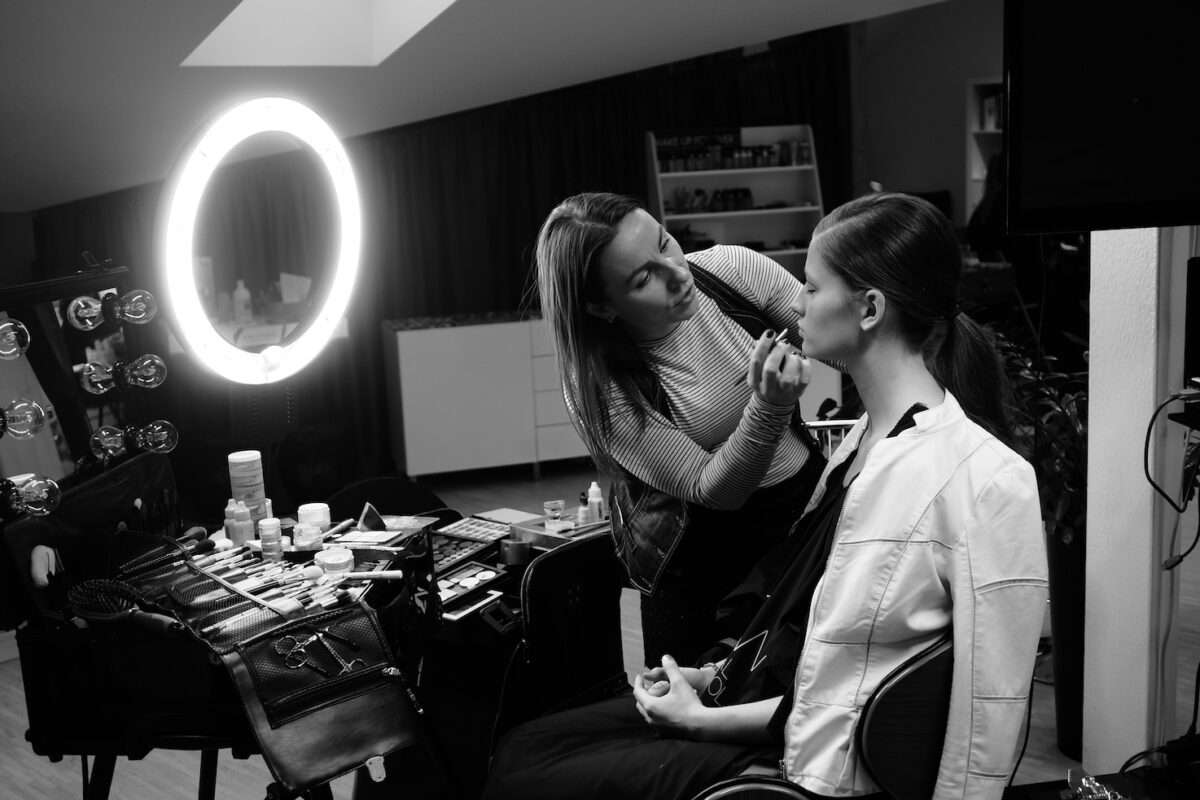 Glow Makeup by Lana Vallo