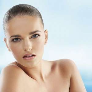 Glow Makeup by Lana Vallo