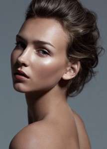 Glow Makeup by Lana Vallo