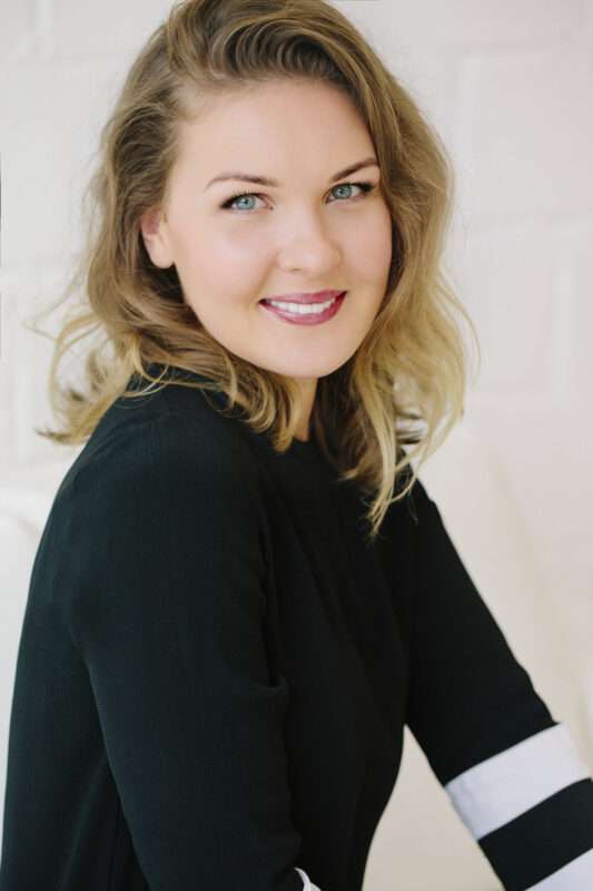 Glow Makeup by Lana Vallo